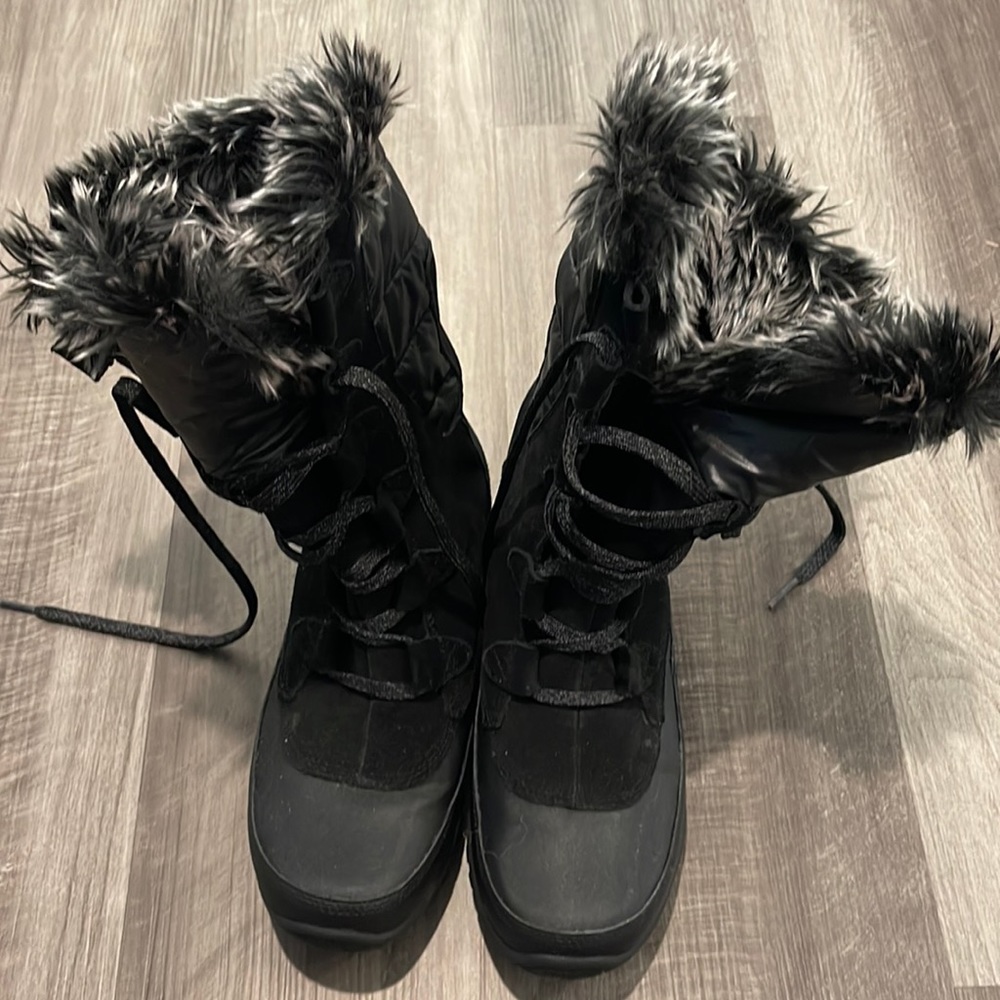 The North Face Black Winter Boots